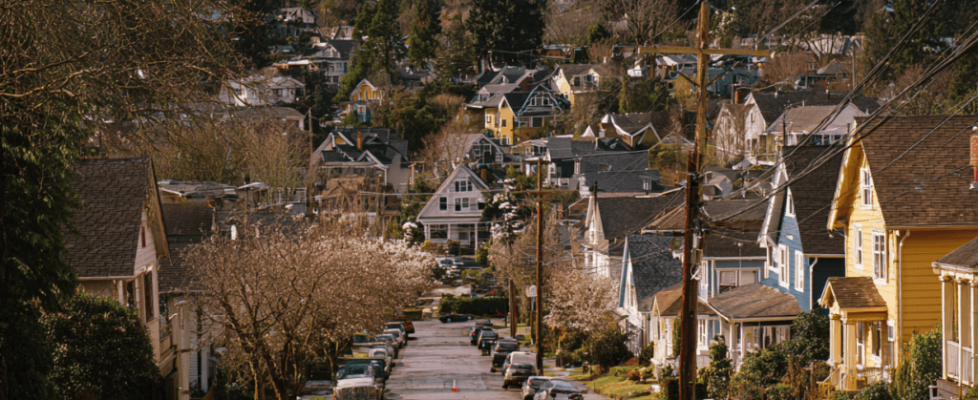 How a Seller’s Market Affects Property Values in Seattle